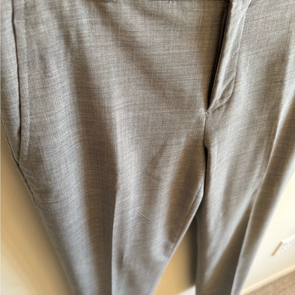 Size 4 Gray Banana Republic Slacks - Picture 14 of 17
